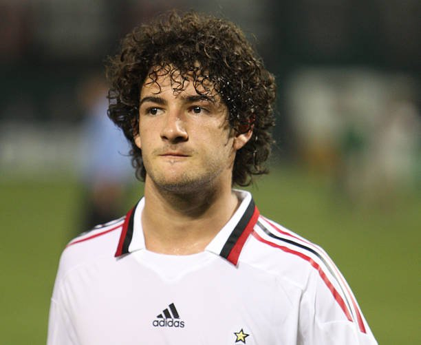 开云下载-米兰老照片回顾帕托职业生涯|AC米兰|吉列尔梅-帕托|阿迪达斯|ac米兰_新浪体育_新浪新闻